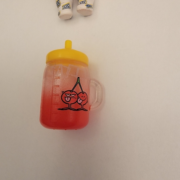 L.O.L. Surprise! Mini Sweets Jolly Rancher Candy Cherry Dazzle Doll - Picture 2 of 6